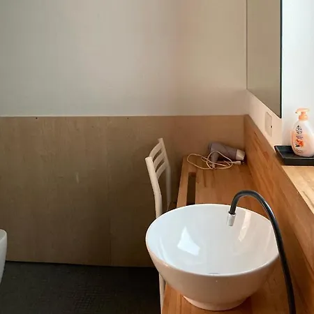 度假居 Unique Waterfront Private House At *